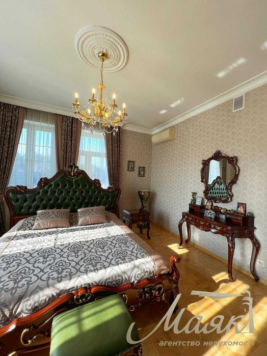 Оренда 4-х поверхового будинку 800м2, Іванковичі.