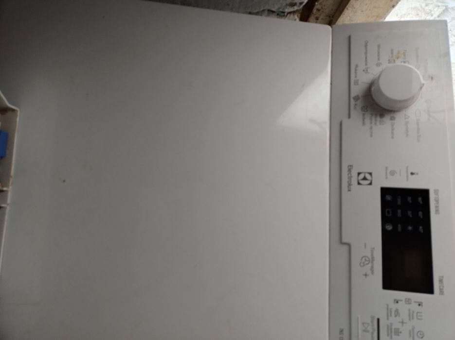 Pralka Electrolux 1200 RPM 7KG uszkodzona