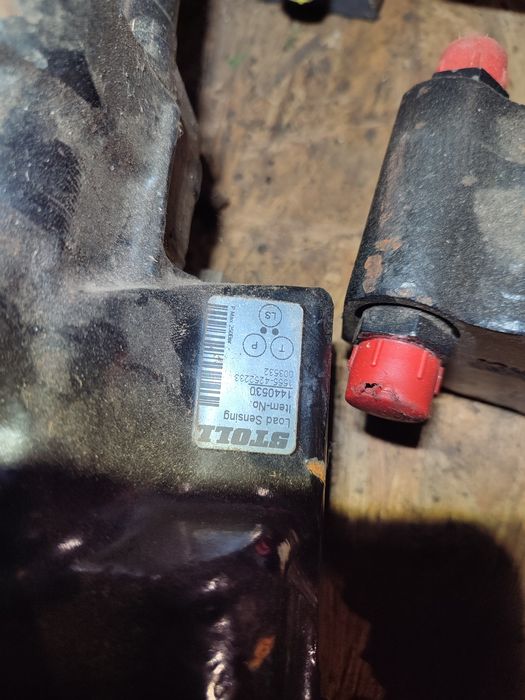 Rozdzielacz hydrauliczny STOLL  ładowacz czołowy Faster TUR