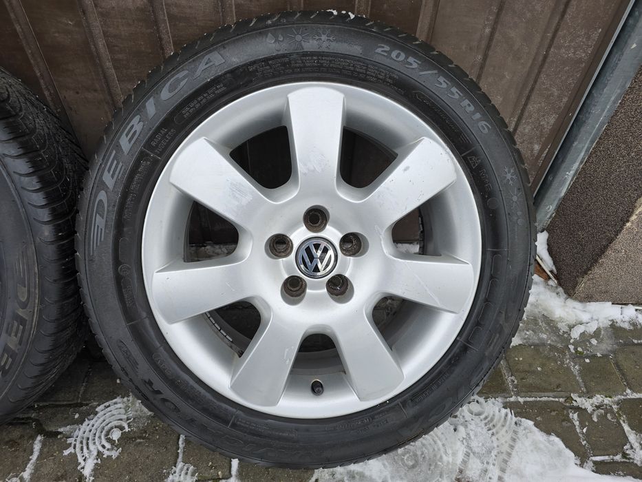 Felgi z oponami 205/55R16 VW New Beetle 5x100 Golf 4 Bora Audi A3 Leon