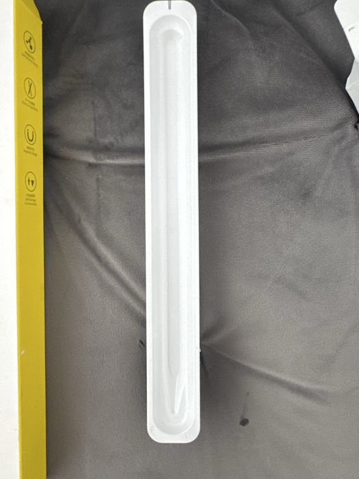 Rysik Baseus Smooth Writing (fioletowy) + Etui Baseus Magnetic Design+ ładowarka baseus – stan bardzo dobry