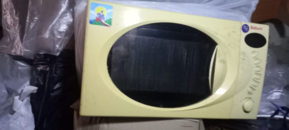 Микроволновая печ saturn