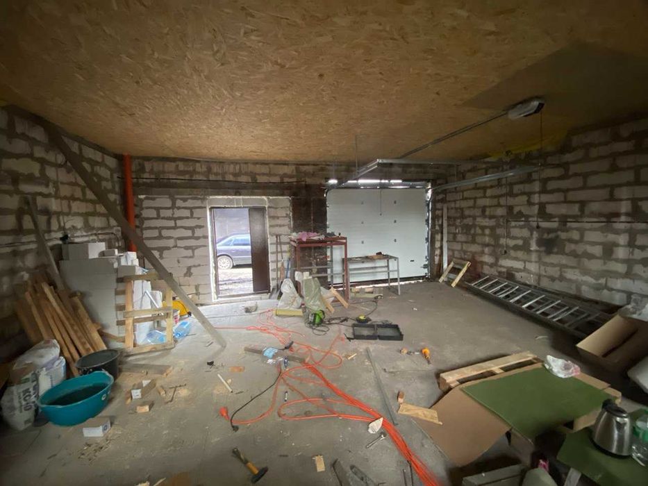 Продам гараж 75м2 в Гостомелі біля озера