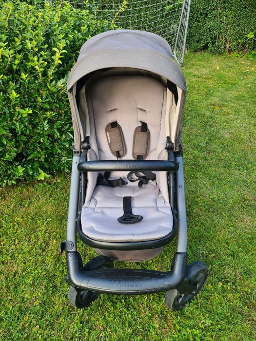 Wózek dziecięcy X-lander X-Move - spacerówka + gondola