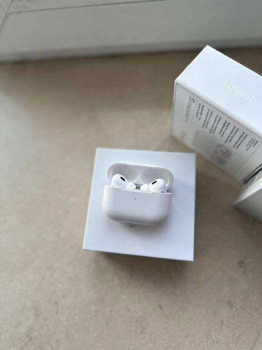 Навушники Apple AirPods 2 Pro  нові