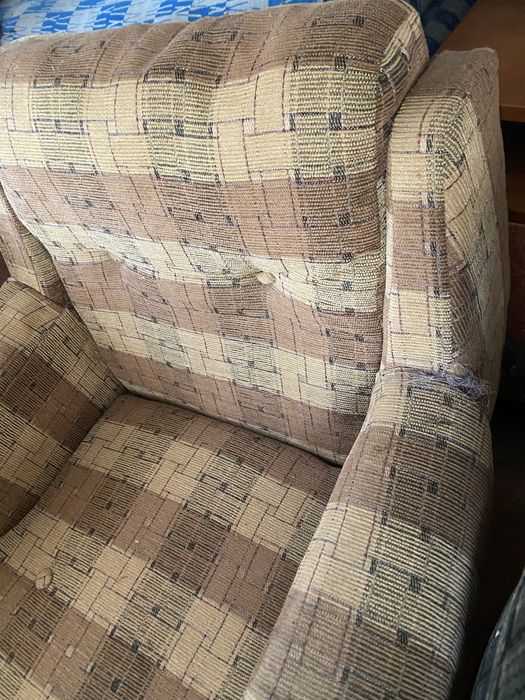 Мʼякі крісла  продам