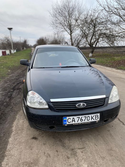 Продам машину Приору