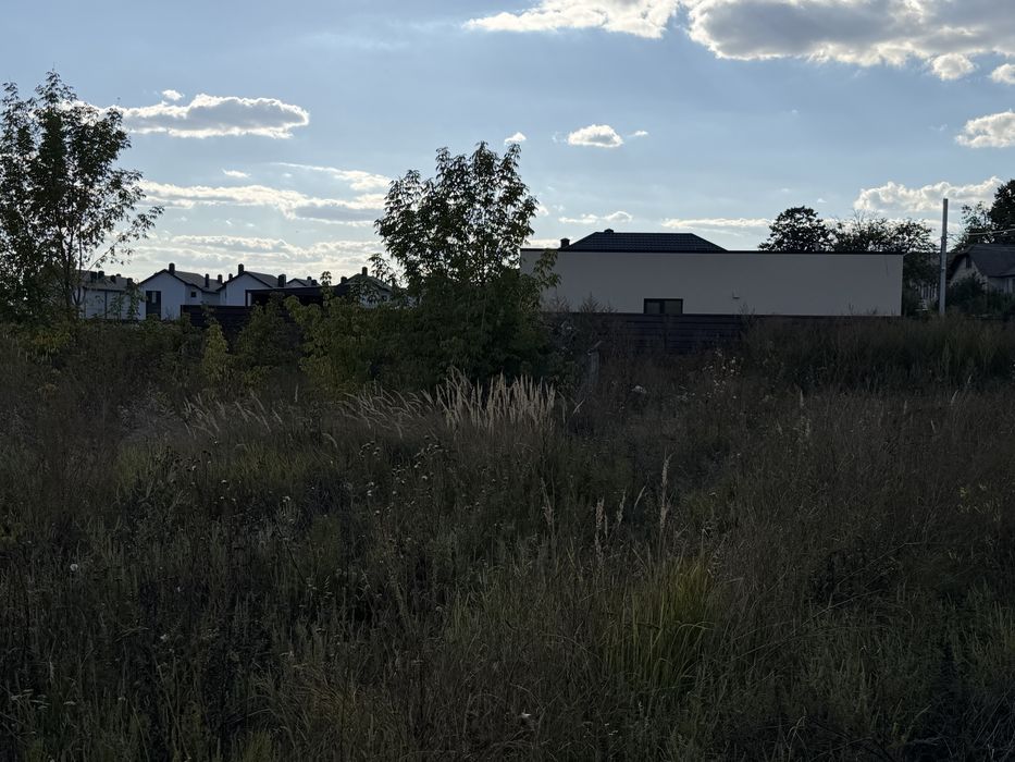 Військбуд поряд з Піонерською
