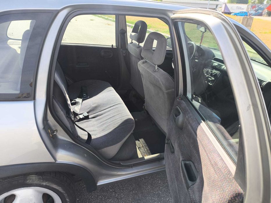 Opel Corsa B 1.5 TD GLS (5 Portas) - Económico e Fiável - Único Dono — photo 3
