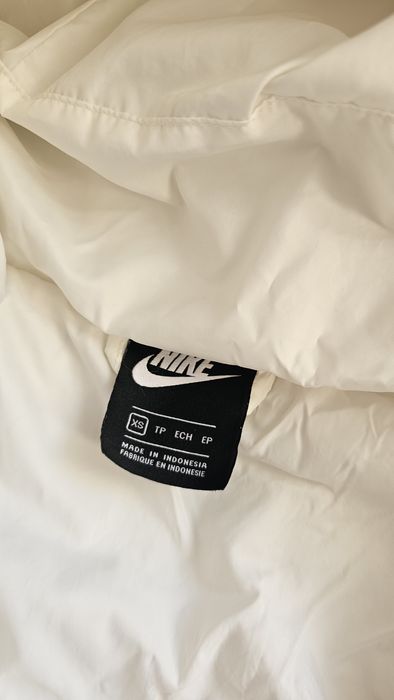 Kurtka nike XS biała