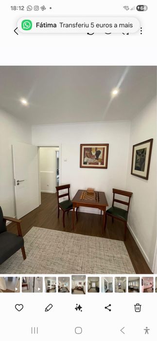 mesa de jogo e cadeiras