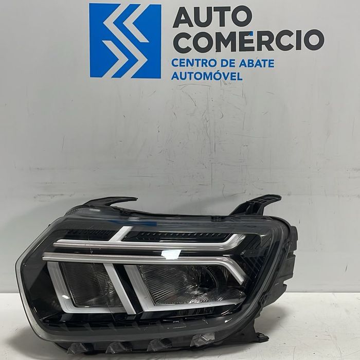 FAROL FRENTE ESQUERDO/ OTICA ESQUERDA DACIA DUSTER II (HM) [17-24]
