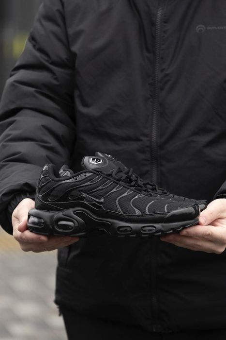 Кроссовки Nike Air Max Plus Triple Black 604133-050 Аир Макс ТН М-153