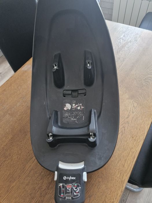 Fotelik cybex aton m z bazą cybex