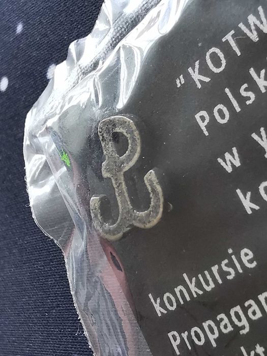 Pins patriotyczny - Kotwica Polski Walczącej oraz godło