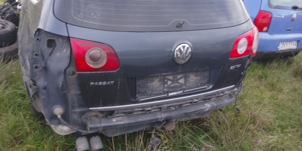 Klapa tył tylna passat b6 variant KOMBI