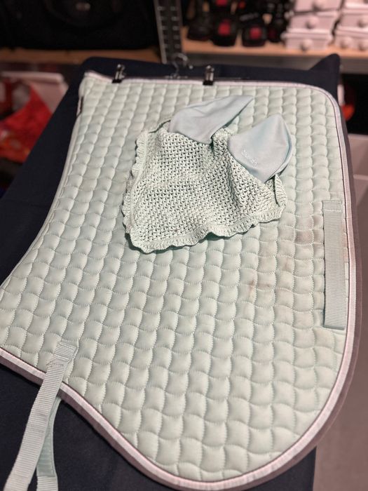 Czaprak skokowy seledynowy .. dwa kształty i rozmiary