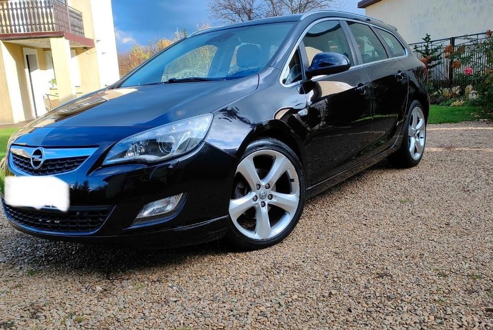 Opel Astra J 1,6 Turbo OPC