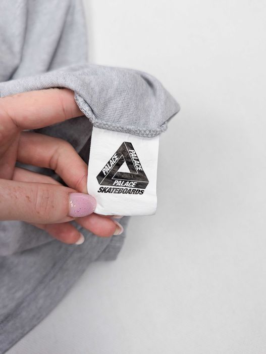 Palace szary longsleeve S logo