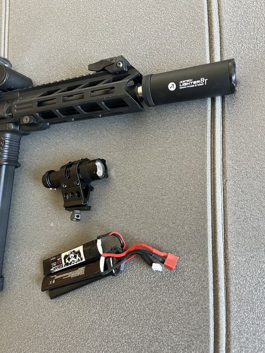 Arma airsoft AEG nova