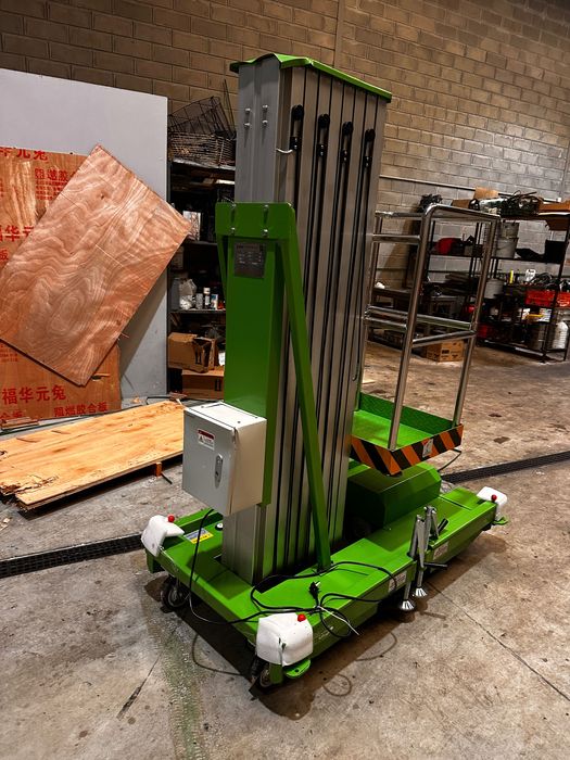 Elevador plataforma 10m