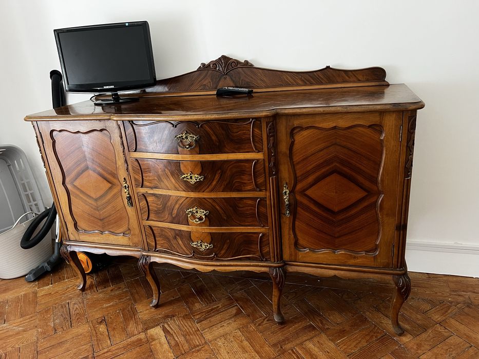 Movel Queen Anne