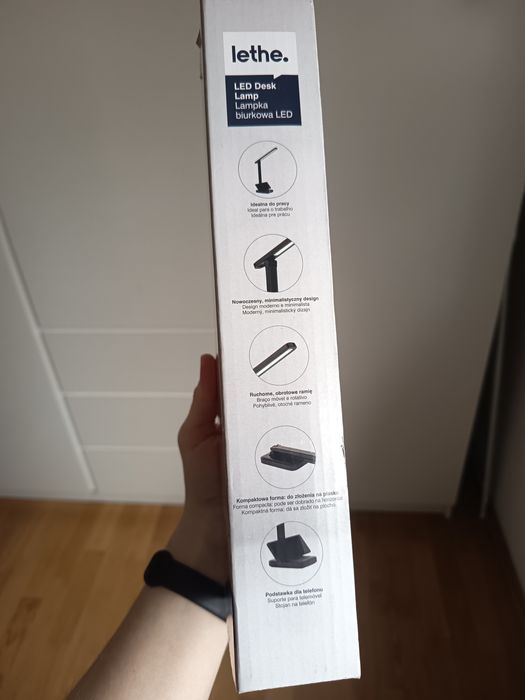 Lampka biurkowa LED nowa