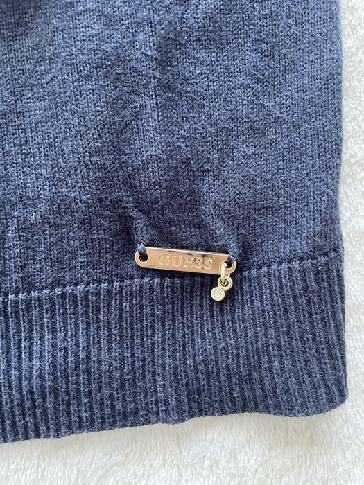 Malha azul escura da Guess