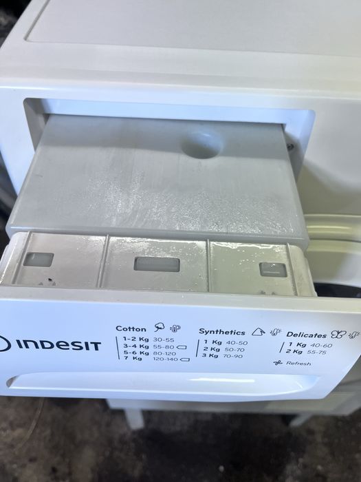 Maquina de secar roupa Indesit 7kg