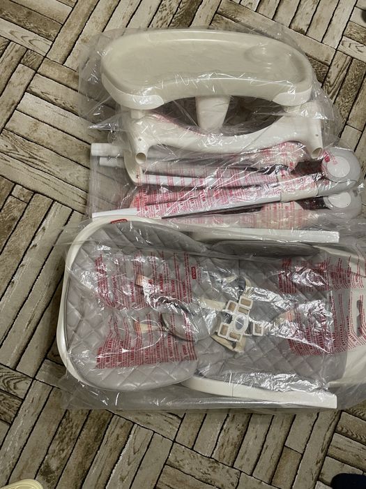 Крісло  для годування Carello Caramel