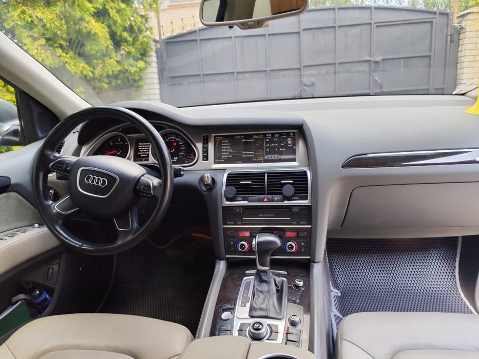 AUDI Q7 2012 г.в