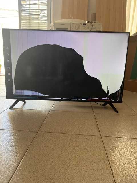 Vendo Tv LED 40" Hisense