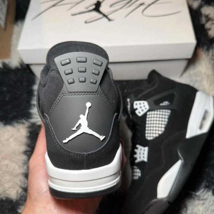 Buty męskie Jordan 4 retro White Thunder R.41