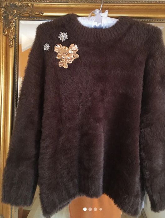ZARA Sweter czekoladowy z broszkami M