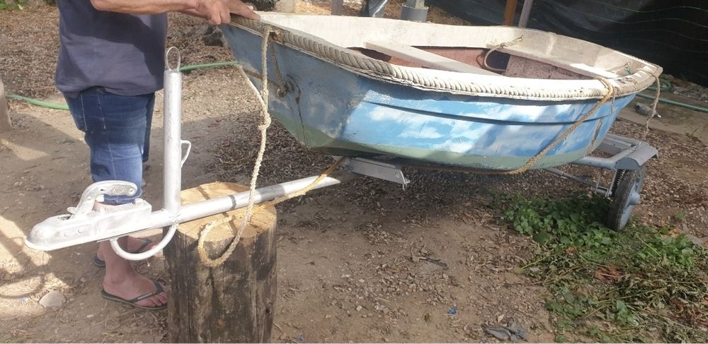 Reboque barco sem matricula