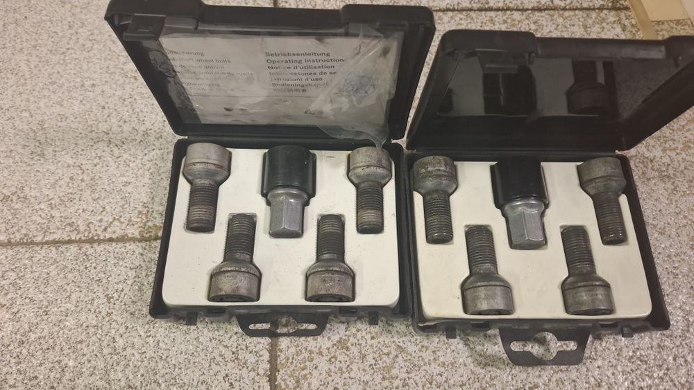 Tapete de consola Discovery 200 TDI e porcas de seguranca