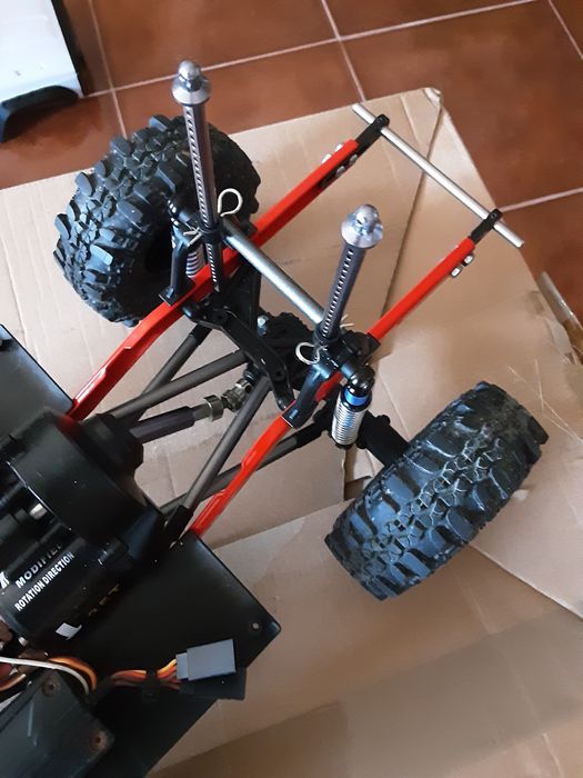 Crawler scale 1.10 Scx10 2 injora cherokee