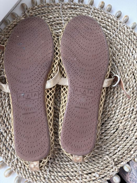 ALAIA  балетки  сетка бежевые золото