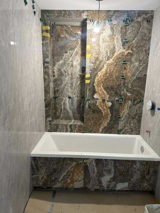 Укладка плитки, різних форматів, різ під 45',ціни помірні...