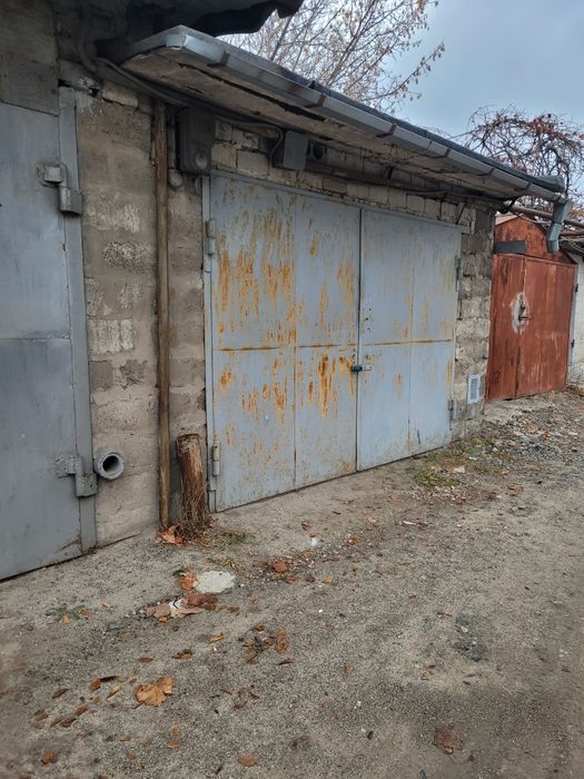 Продам капітальний гараж