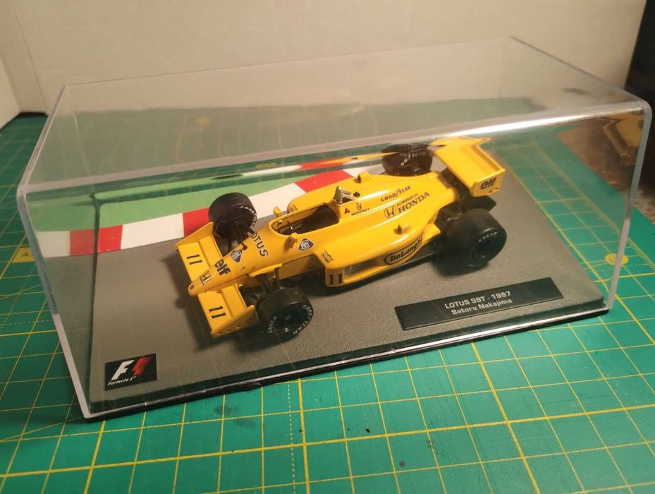 1/43 модель Lotus 99T