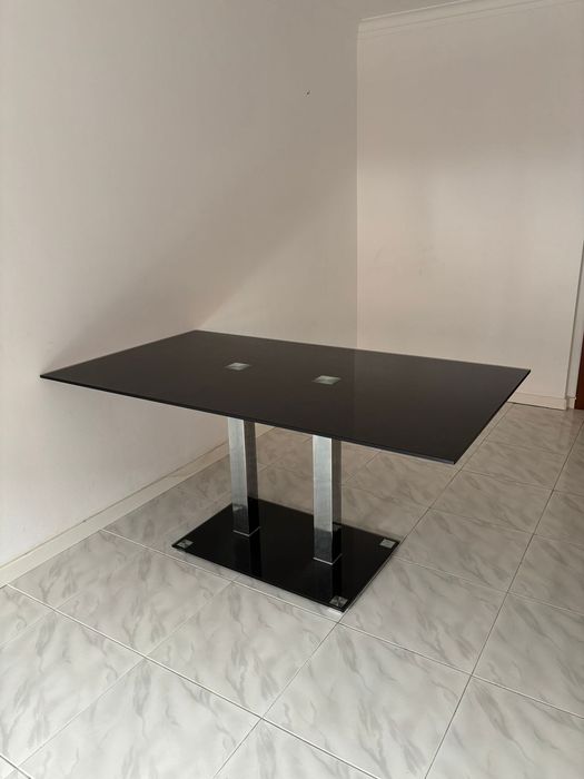 mesa de vidro preta (em bom estado)