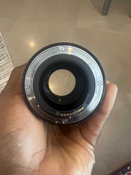 Objetiva Canon EF 100mm f/2.8L Macro IS USM- Como novo