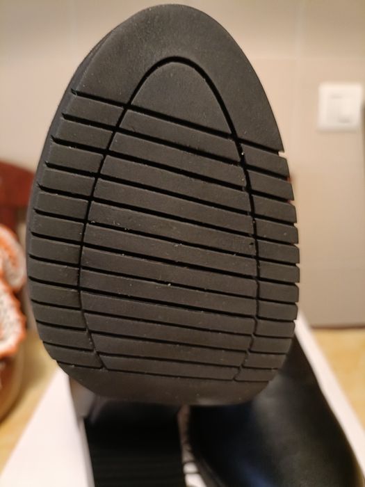 Botins preto mesmo pele