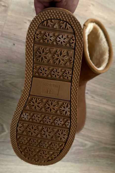 нові уггі, сапоги сапожки черевики НОВЫЕ