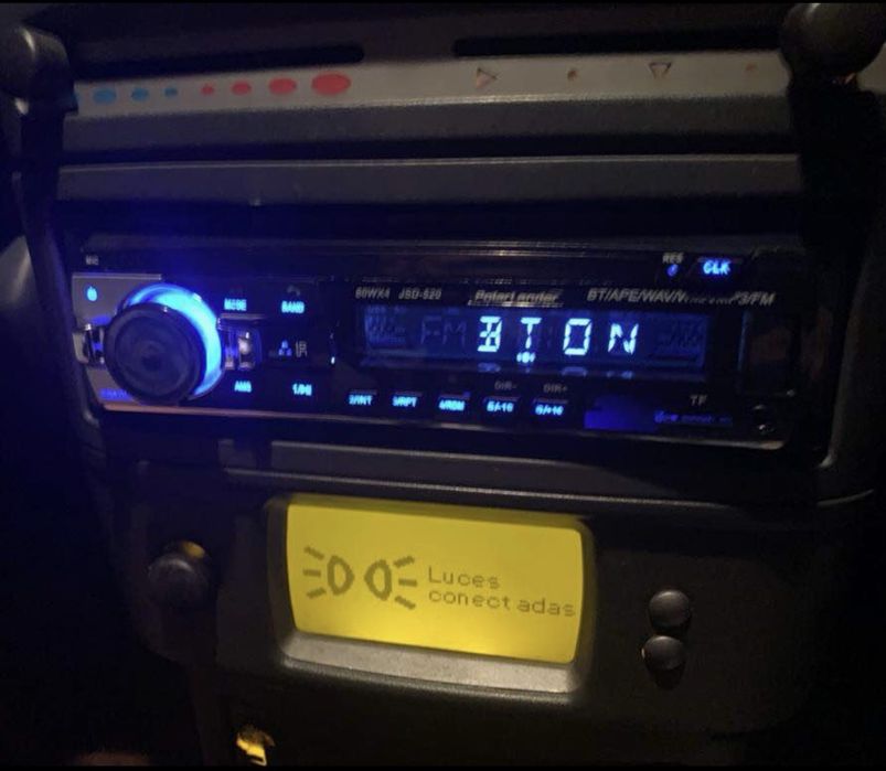 Auto Rádio Tamanho Universal NOVO -Atende Chamadas/ Bluetooth/ Microfone/ USB etc