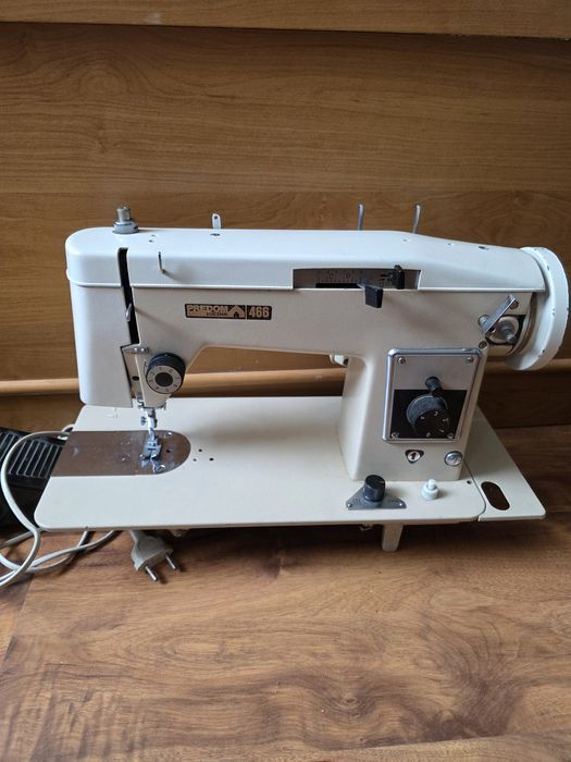 Łucznik 466 super stan