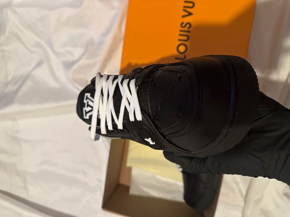 Louis Vuitton Trainers 41