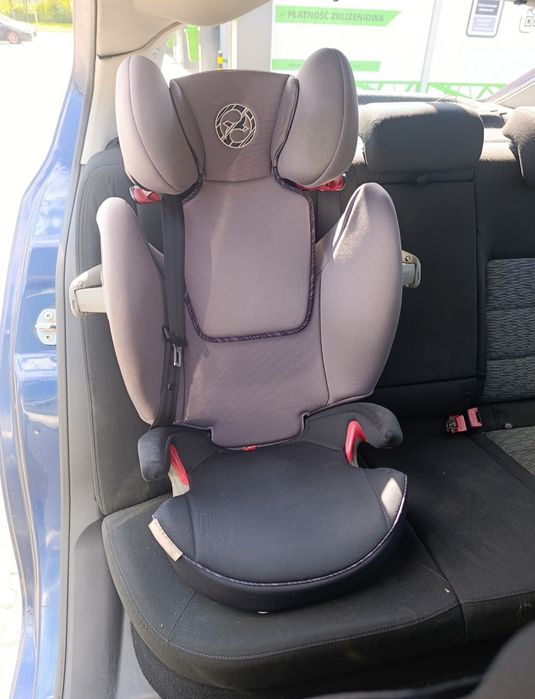 Fotelik samochodowy CYBEX Solution S-Fix (15-36 kg) po jednym dziecku