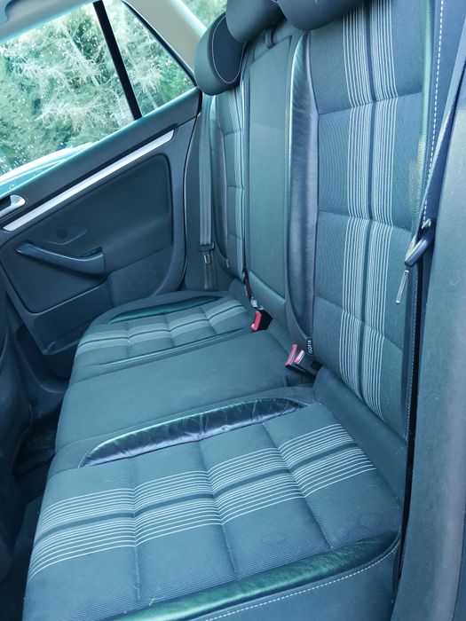 Volkswagen Golf VI 1.6 TDI 105 KM MATCH VERSION